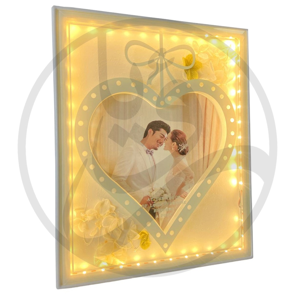 Photo Frame BC108 15-17 / اطار فوتو قلب