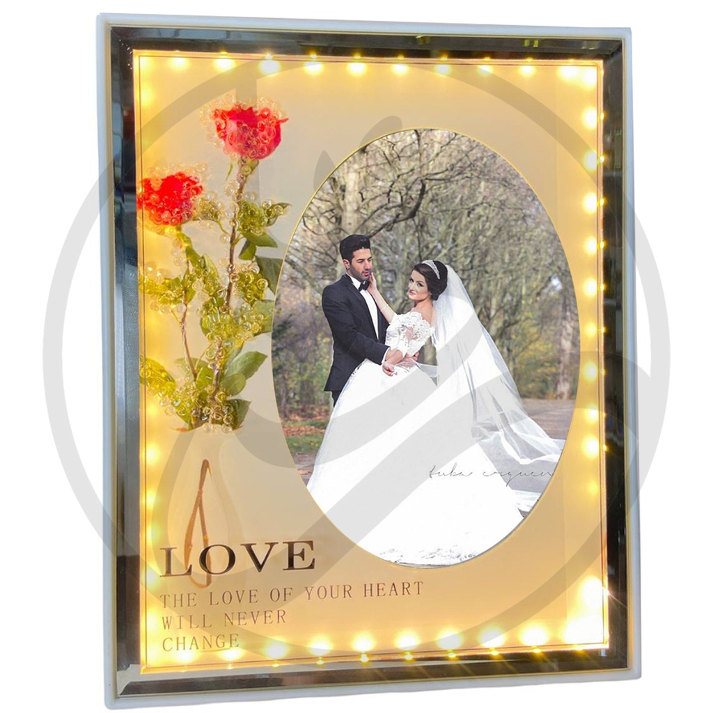 Photo Frame Oval Shape 15-21 / اطار بيضوي الصورة