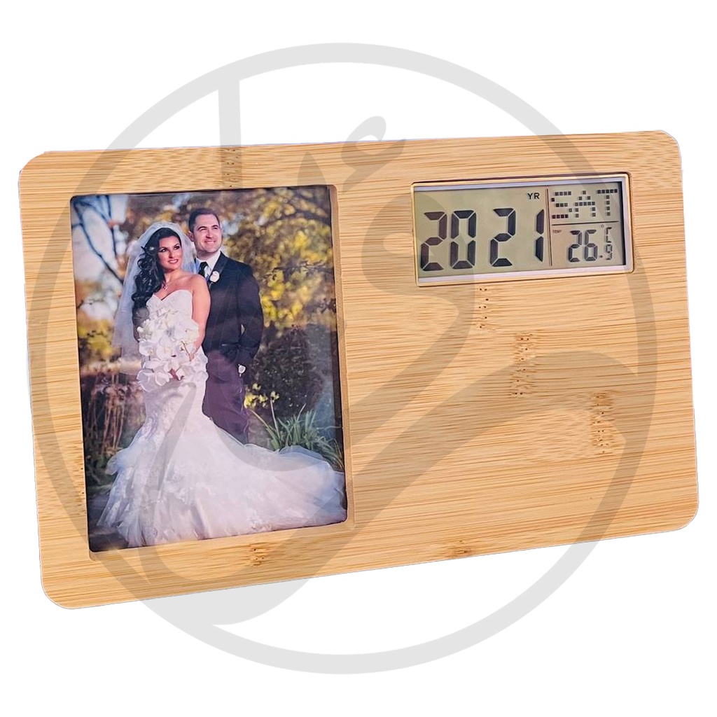 Wooden photo frame with clock / اطار صورة خشبي مع ساعة